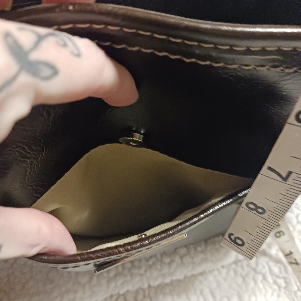 Nine&Co Tote - Picture 6 of 8